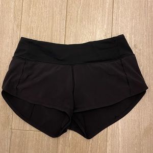 size 2 black lululemon shorts